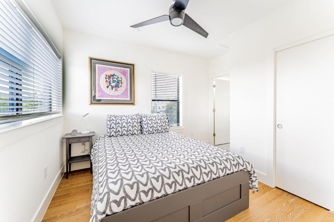 Luxe East Downtown 3Br Condo, Walk To Bars, Restaurants, Shops Austin Exterior photo