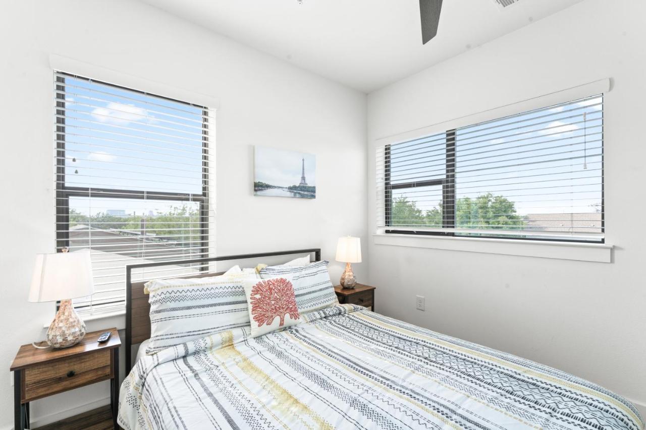 Luxe East Downtown 3Br Condo, Walk To Bars, Restaurants, Shops Austin Exterior photo